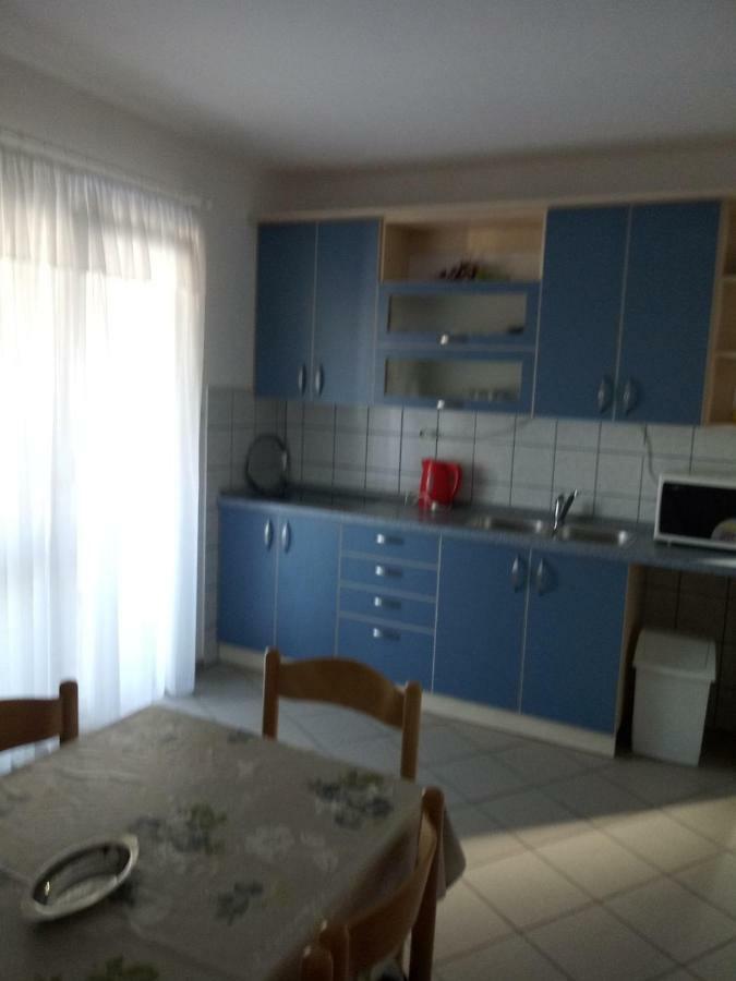Apartmani Ana Vir Exterior foto